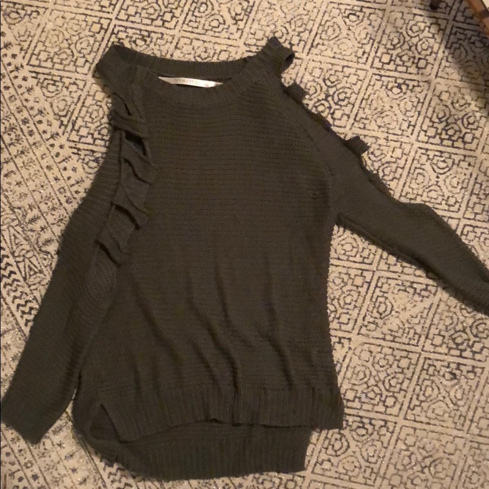 green long sleeve cut out sweater